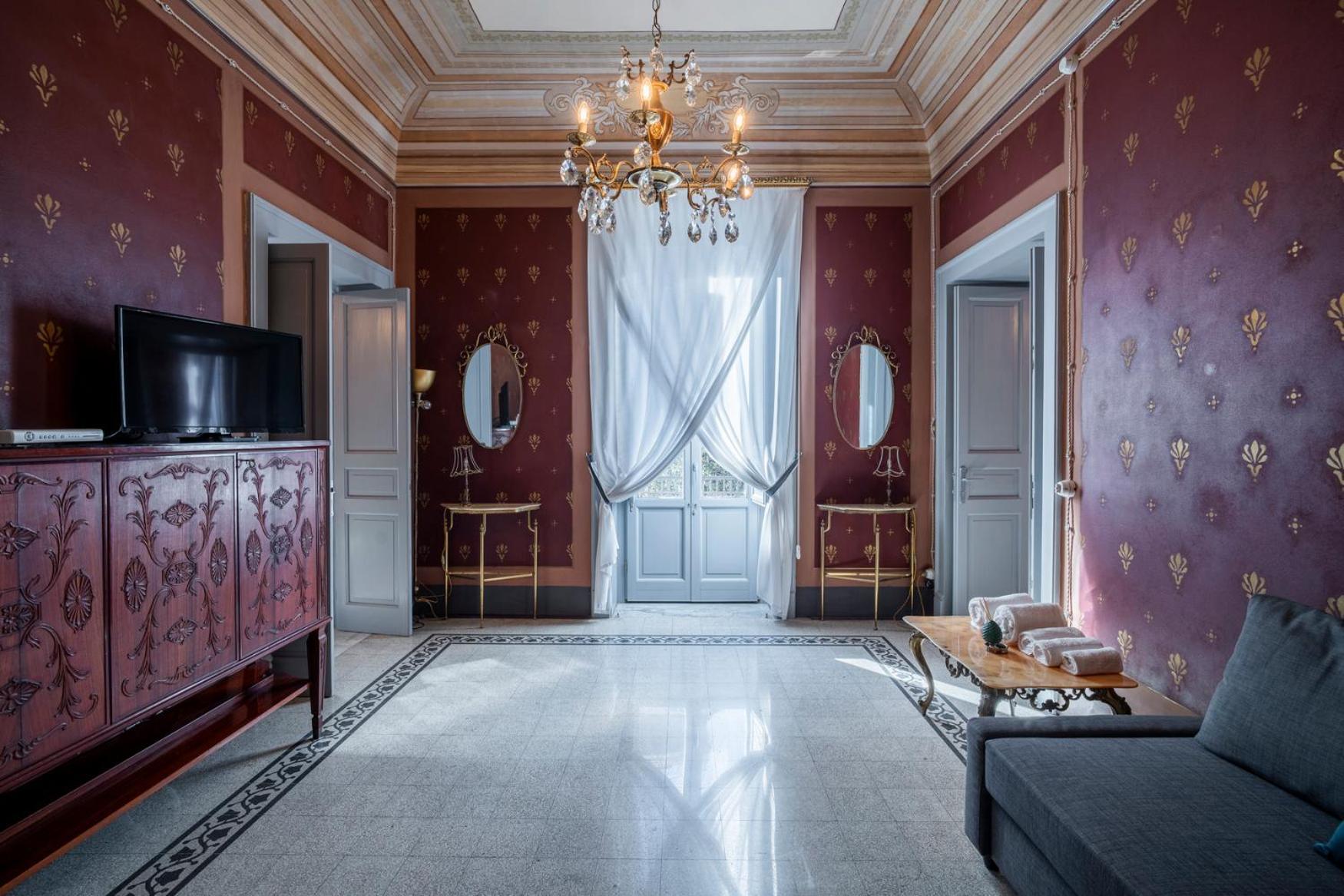 360Me Palace Messina Kültér fotó